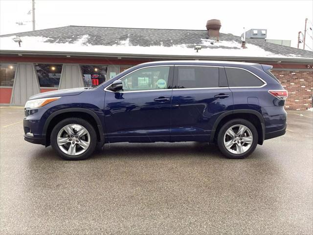 used 2015 Toyota Highlander car, priced at $17,995