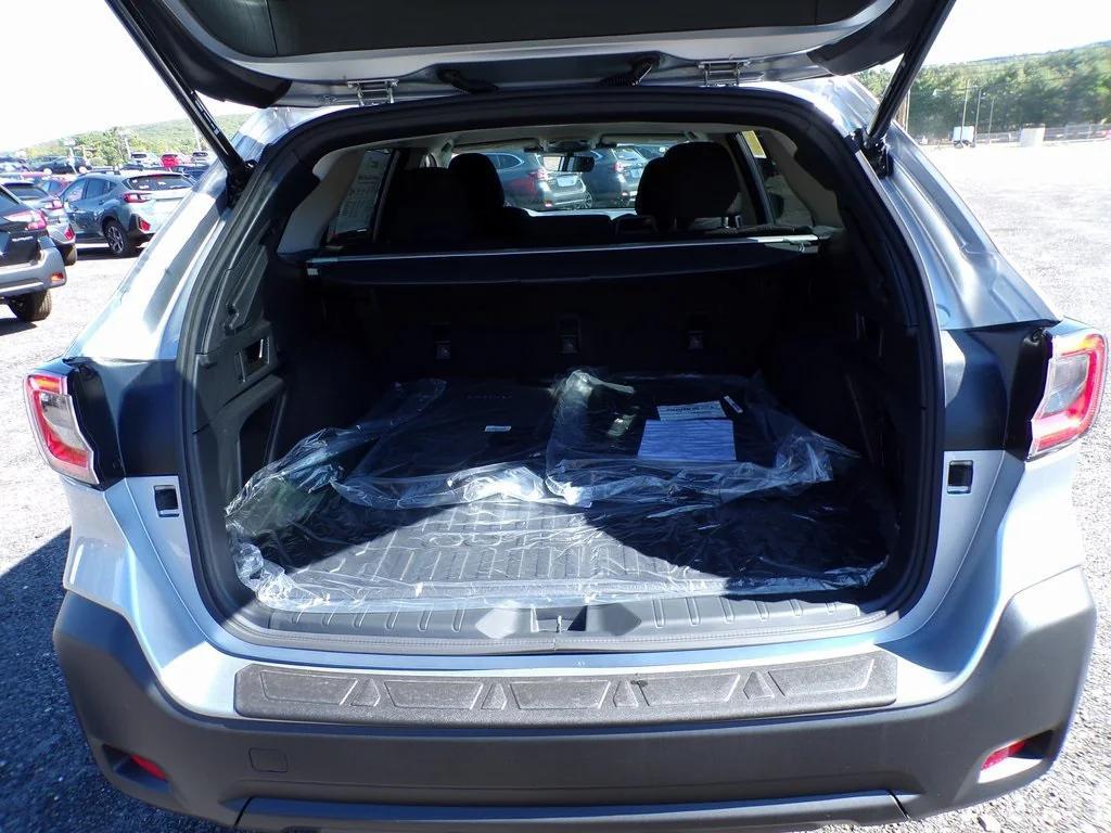 used 2025 Subaru Outback car, priced at $35,292