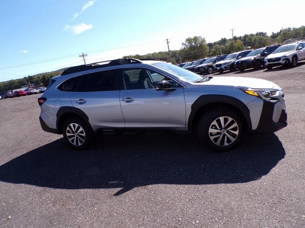 used 2025 Subaru Outback car, priced at $35,292