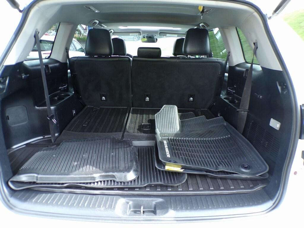 used 2018 Toyota Highlander Hybrid car, priced at $26,999