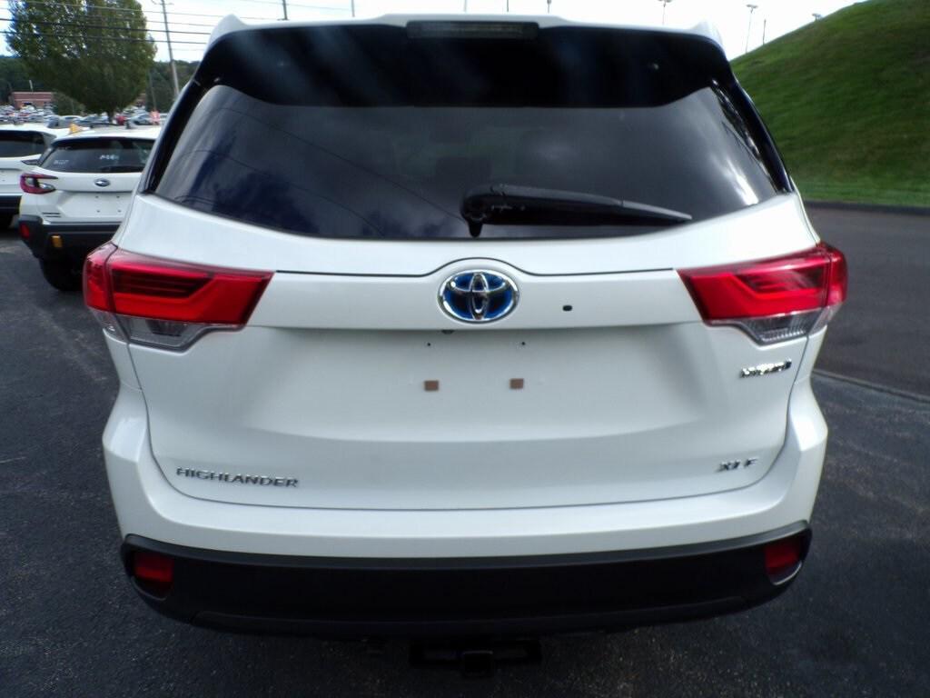 used 2018 Toyota Highlander Hybrid car, priced at $26,999