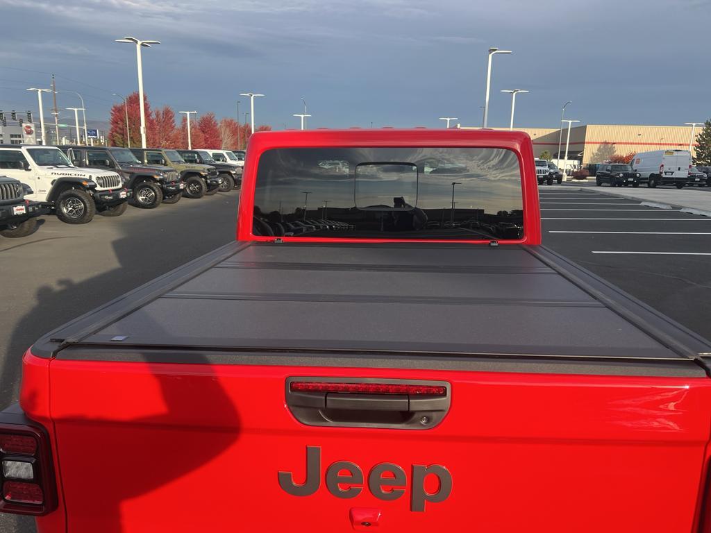 new 2025 Jeep Gladiator car, priced at $57,634