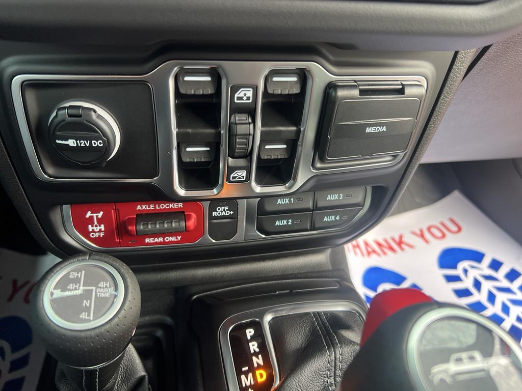 new 2025 Jeep Gladiator car, priced at $57,634