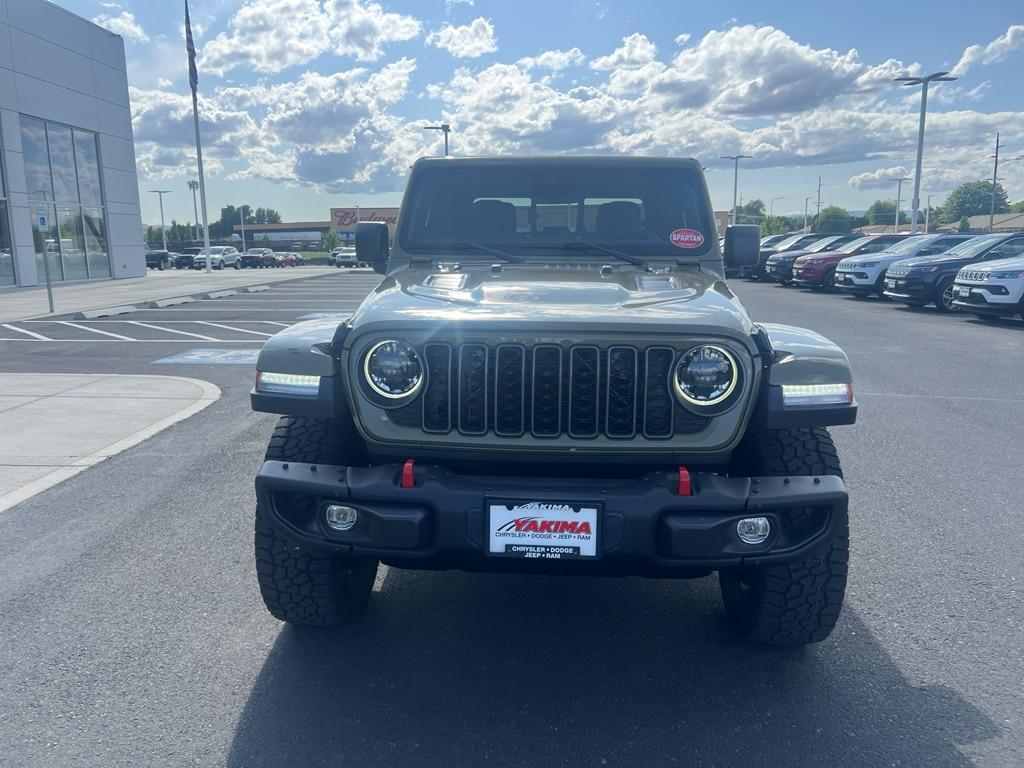 new 2025 Jeep Gladiator car, priced at $54,221