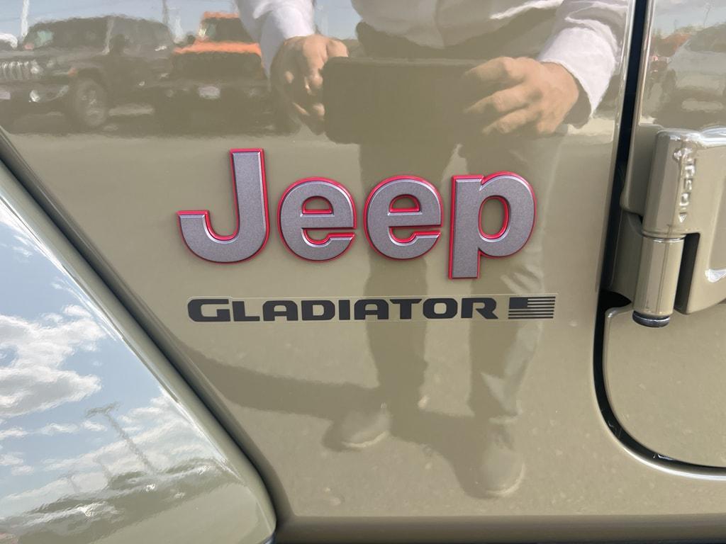 new 2025 Jeep Gladiator car, priced at $54,221
