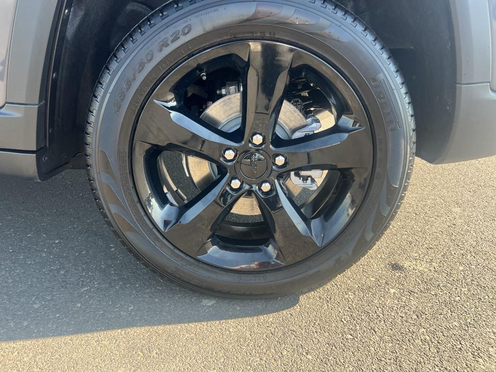 new 2025 Jeep Grand Cherokee car, priced at $51,596