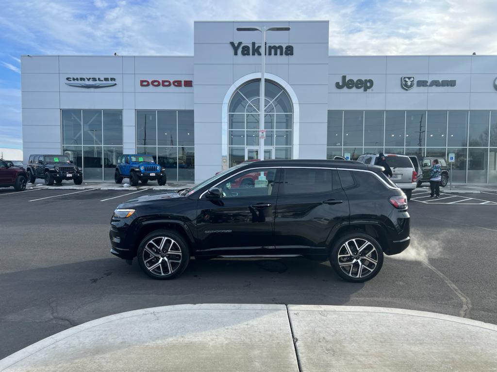 new 2025 Jeep Compass car, priced at $34,024