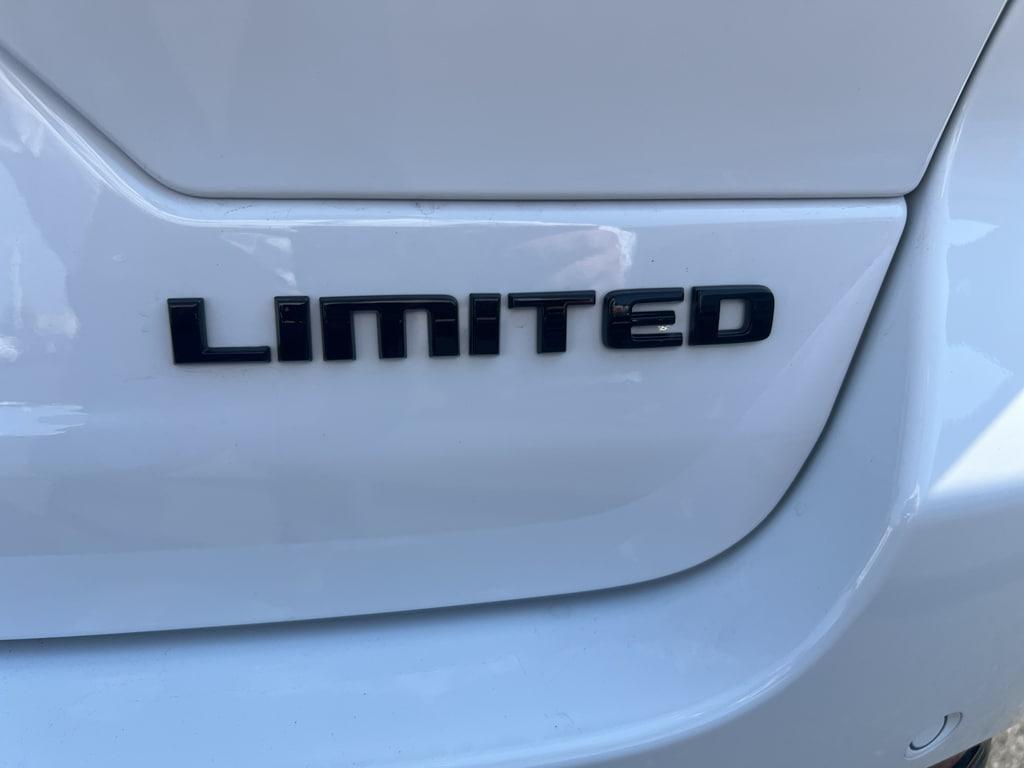 new 2025 Jeep Grand Cherokee car, priced at $52,540