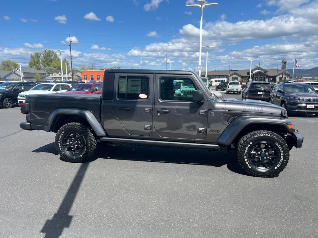 new 2025 Jeep Gladiator car, priced at $47,055