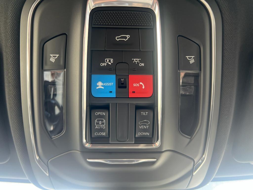 new 2025 Jeep Grand Cherokee L car, priced at $45,455