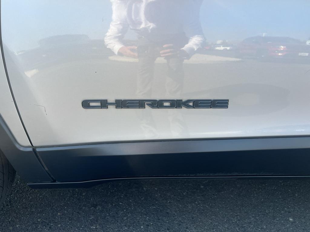 used 2020 Jeep Cherokee car, priced at $23,999