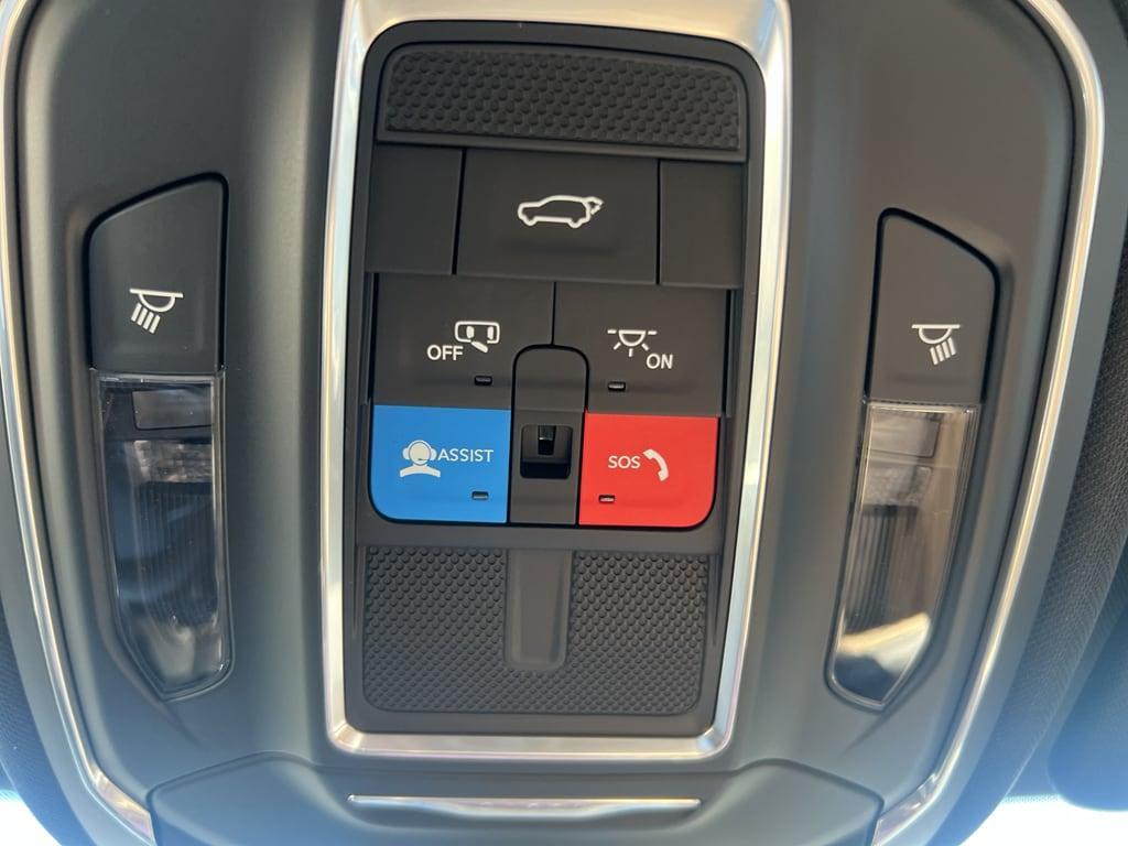 new 2025 Jeep Grand Cherokee car, priced at $47,345