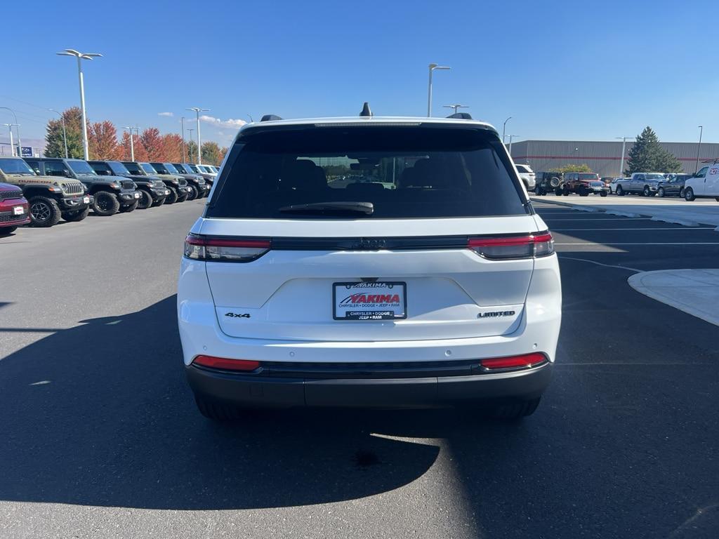 new 2025 Jeep Grand Cherokee car, priced at $47,345