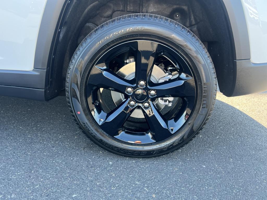 new 2025 Jeep Grand Cherokee car, priced at $47,345