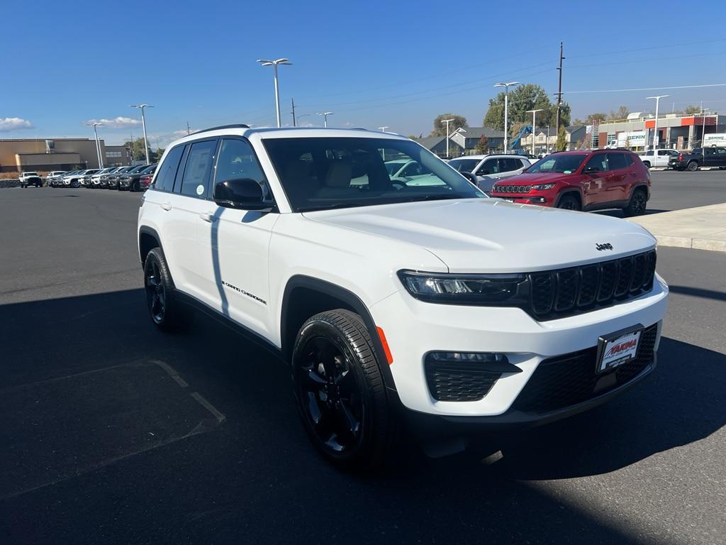 new 2025 Jeep Grand Cherokee car, priced at $47,345