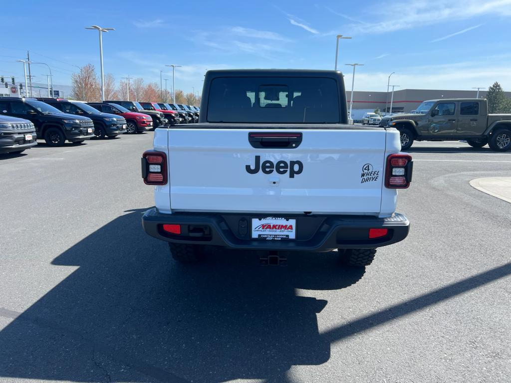 new 2025 Jeep Gladiator car, priced at $46,074