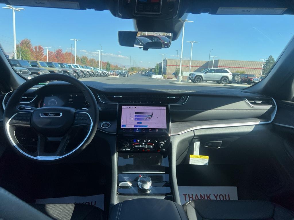 new 2025 Jeep Grand Cherokee car, priced at $49,065