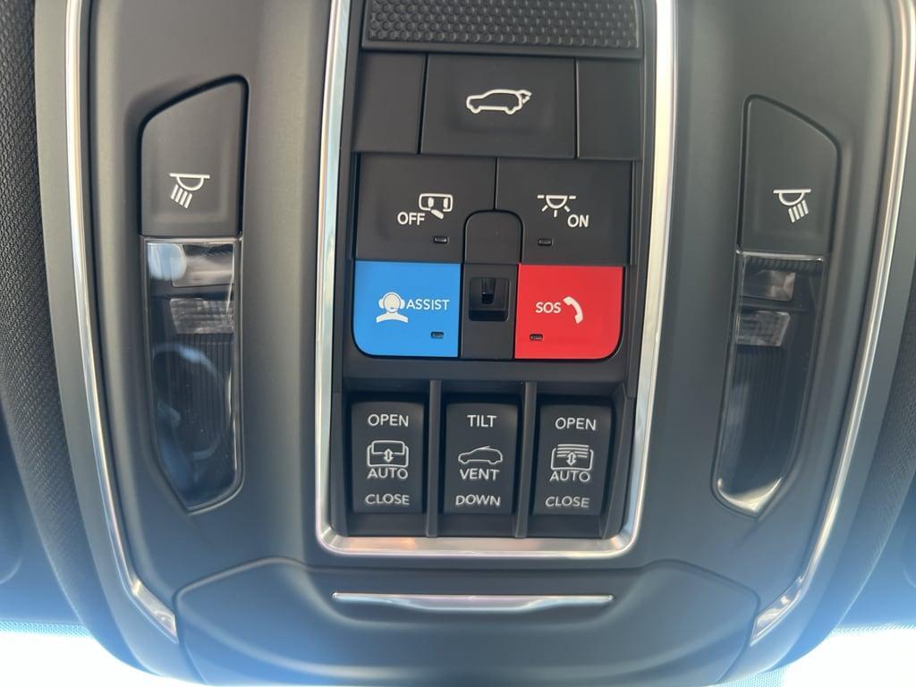 new 2025 Jeep Grand Cherokee car, priced at $49,065