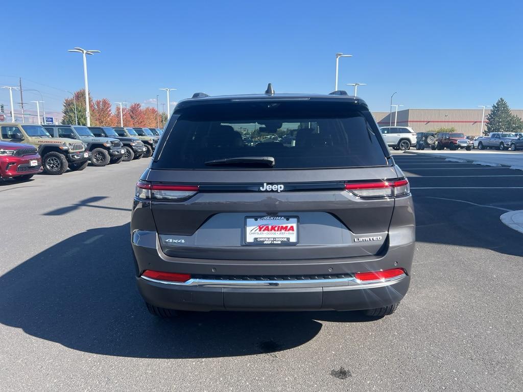 new 2025 Jeep Grand Cherokee car, priced at $49,065