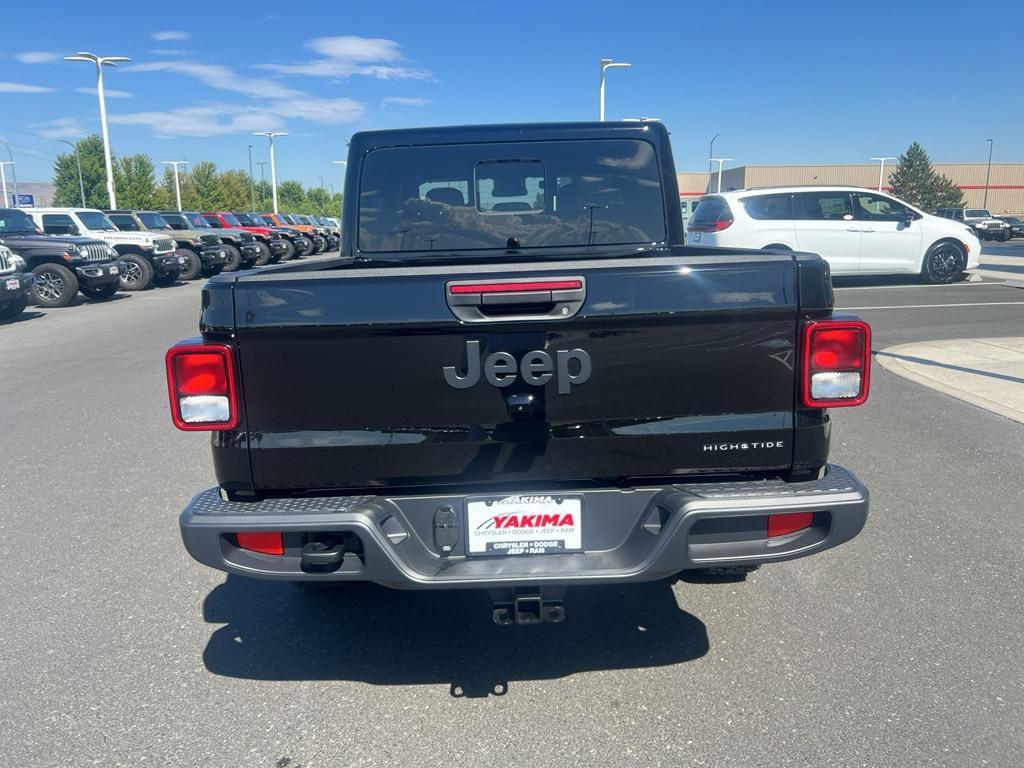 new 2025 Jeep Gladiator car, priced at $45,184