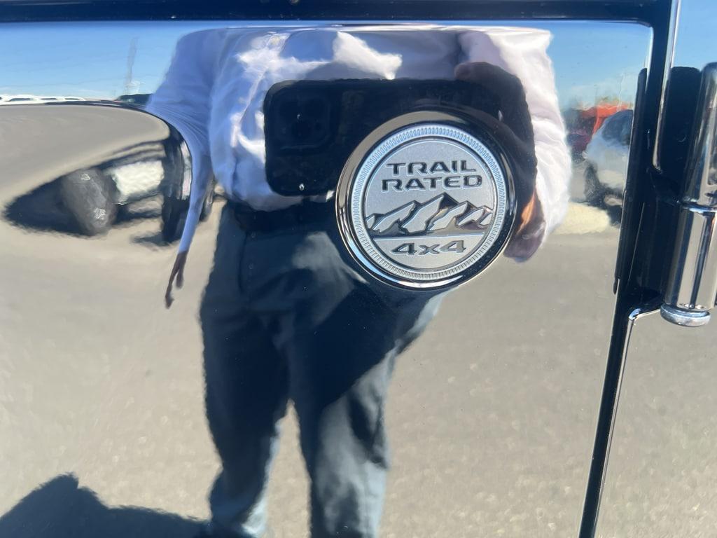new 2025 Jeep Gladiator car, priced at $45,184