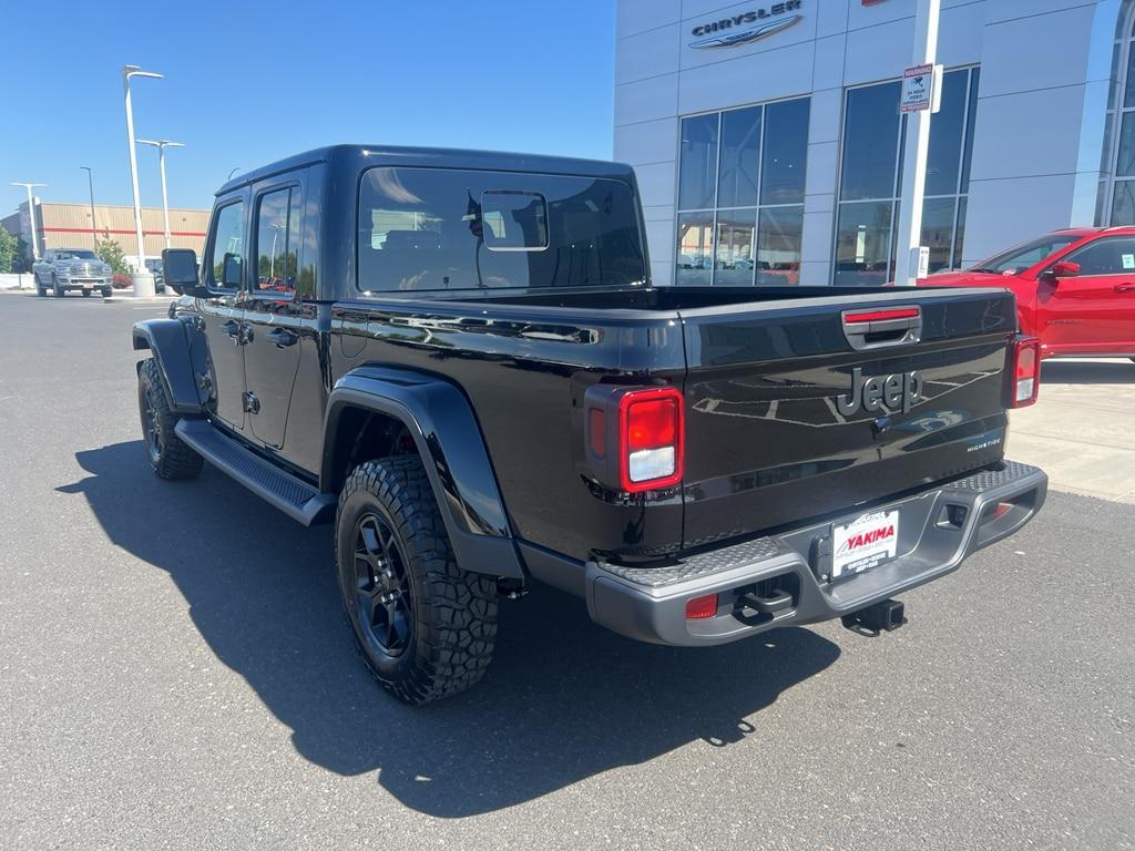 new 2025 Jeep Gladiator car, priced at $45,184