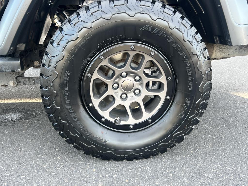 used 2021 Jeep Gladiator car, priced at $36,999