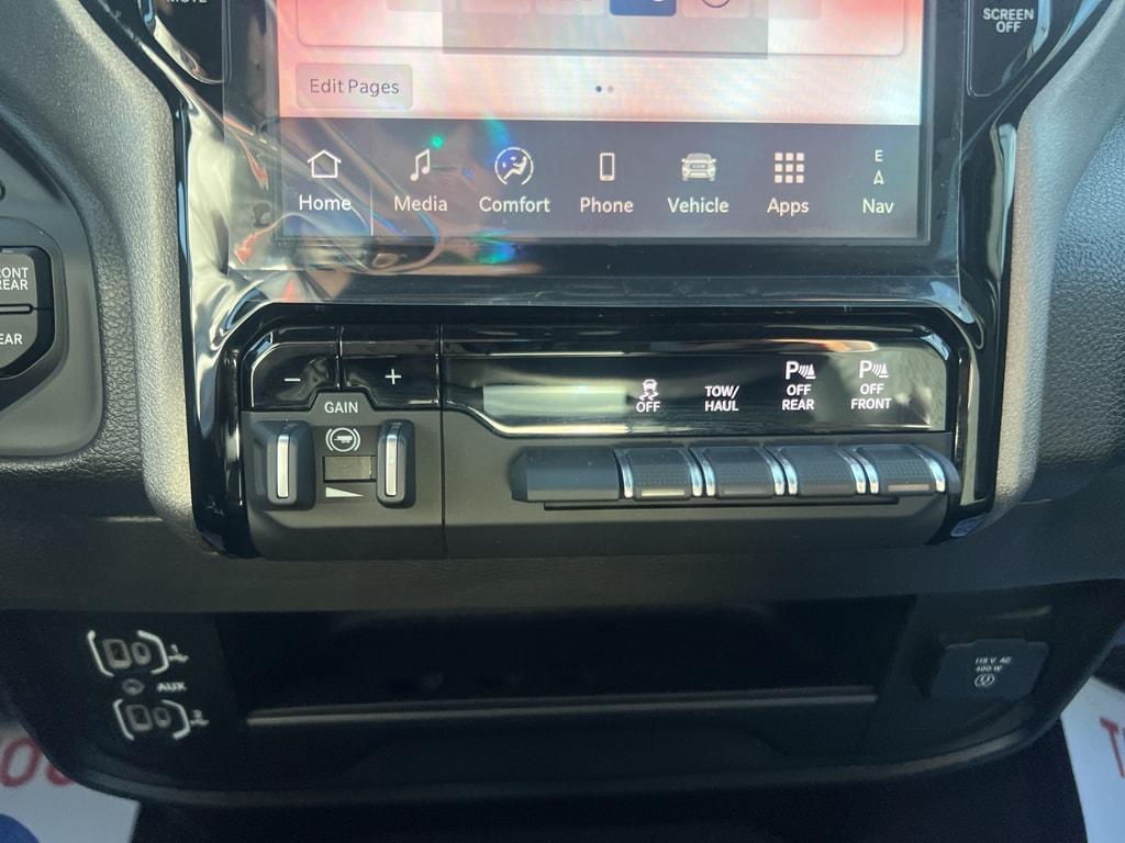 new 2025 Ram 2500 car, priced at $58,331