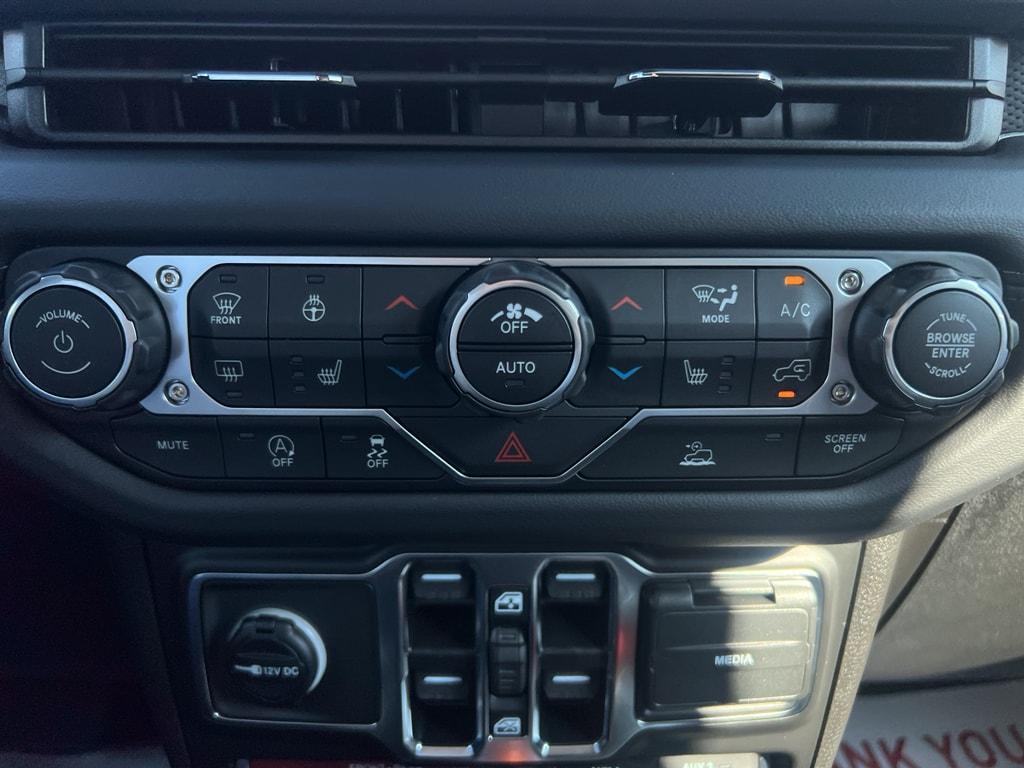 new 2025 Jeep Wrangler car, priced at $61,002