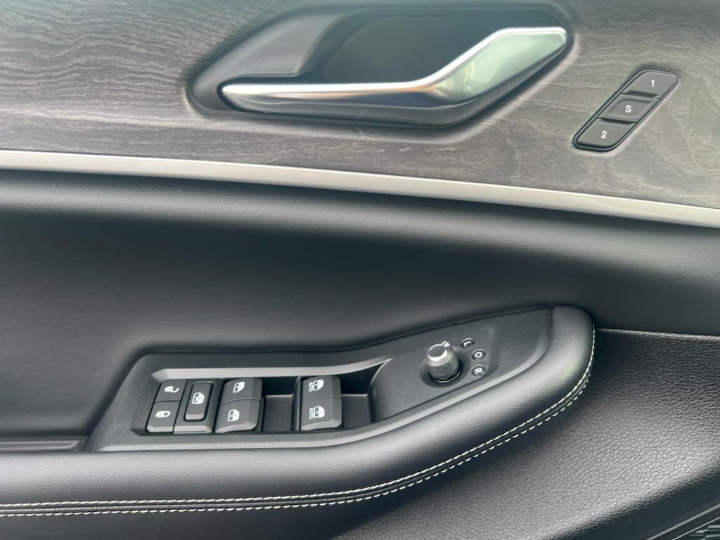 new 2025 Jeep Grand Cherokee L car, priced at $47,391