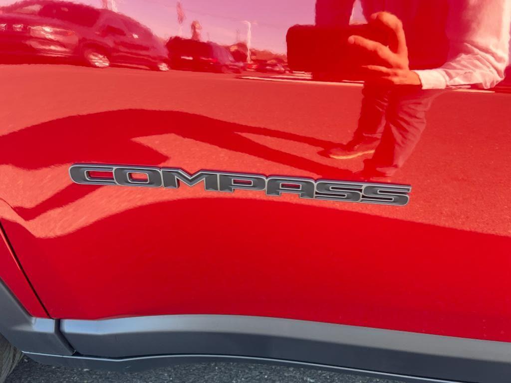 new 2025 Jeep Compass car, priced at $30,918
