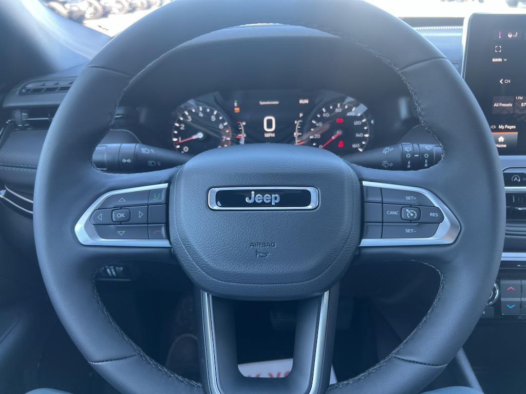 new 2025 Jeep Compass car, priced at $30,918