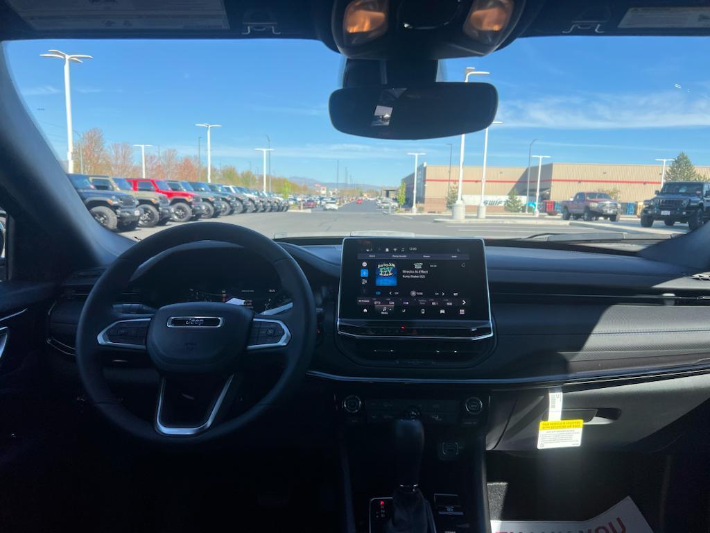 new 2025 Jeep Compass car, priced at $30,918
