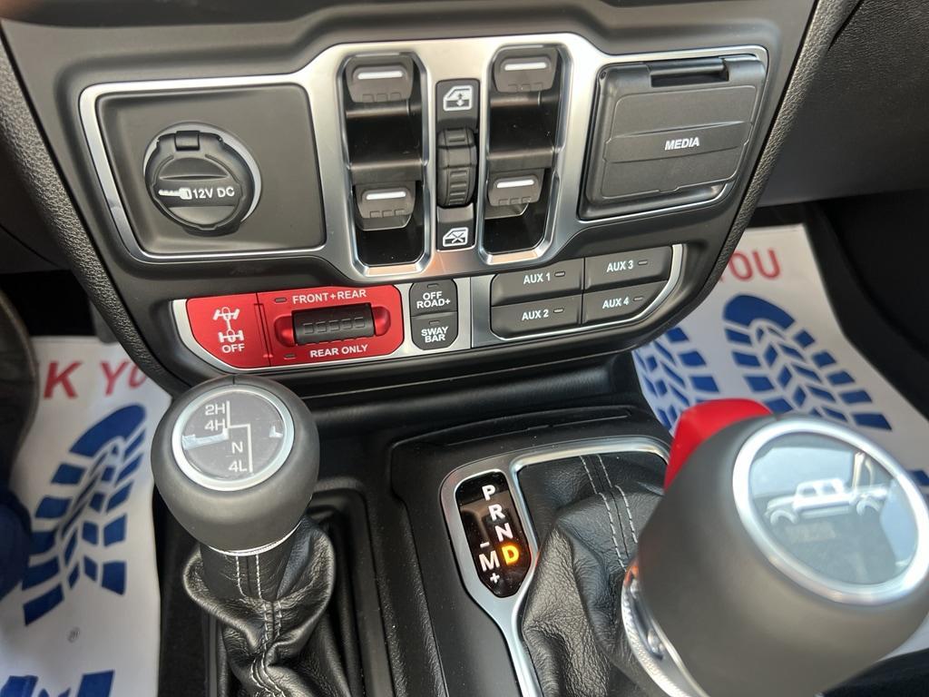 new 2025 Jeep Gladiator car, priced at $54,937