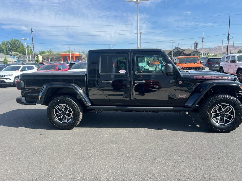 new 2025 Jeep Gladiator car, priced at $54,937