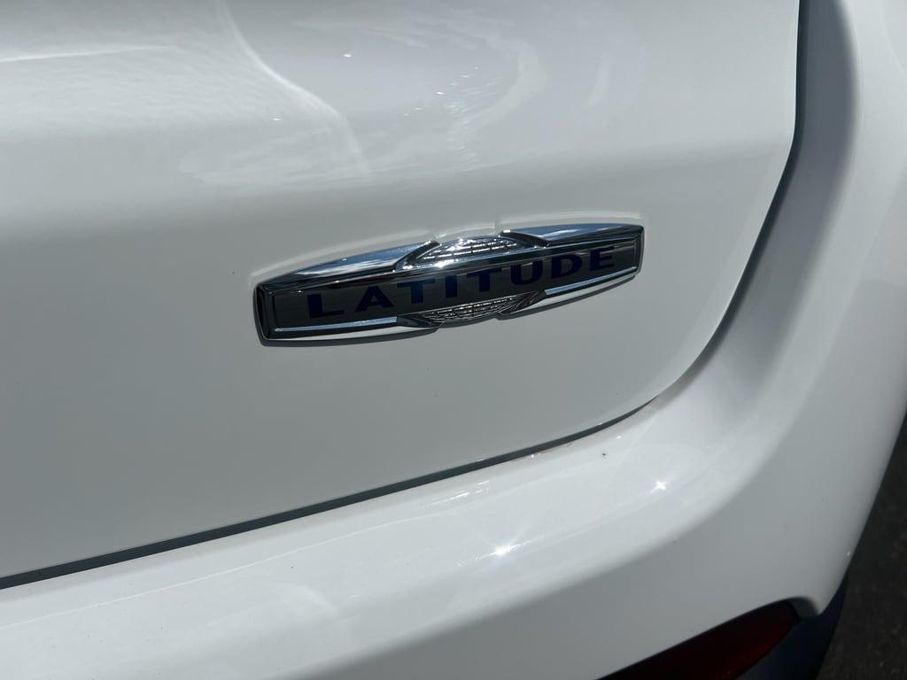 new 2025 Jeep Compass car, priced at $30,574