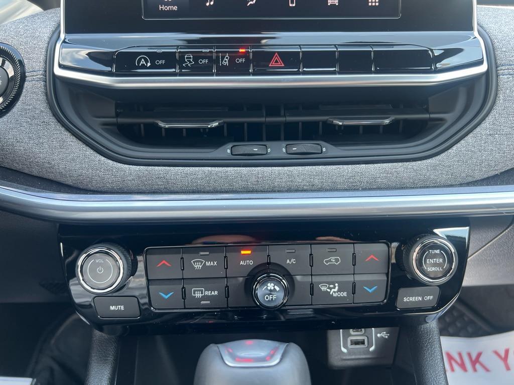 new 2025 Jeep Compass car, priced at $30,574