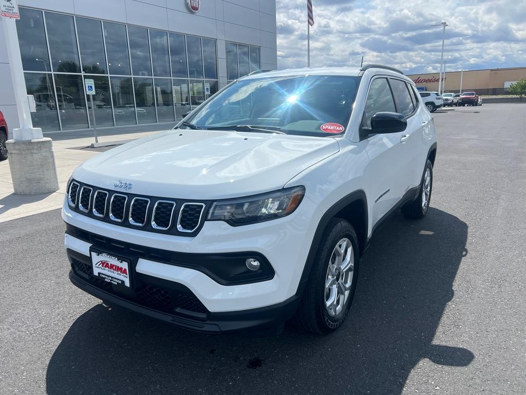 new 2025 Jeep Compass car, priced at $30,574