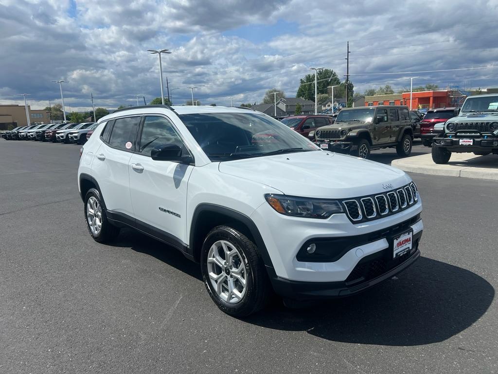 new 2025 Jeep Compass car, priced at $30,574