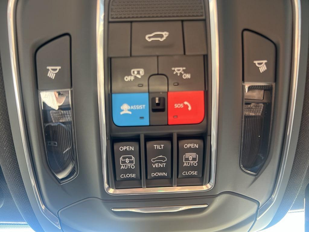 new 2025 Jeep Grand Cherokee L car, priced at $54,776