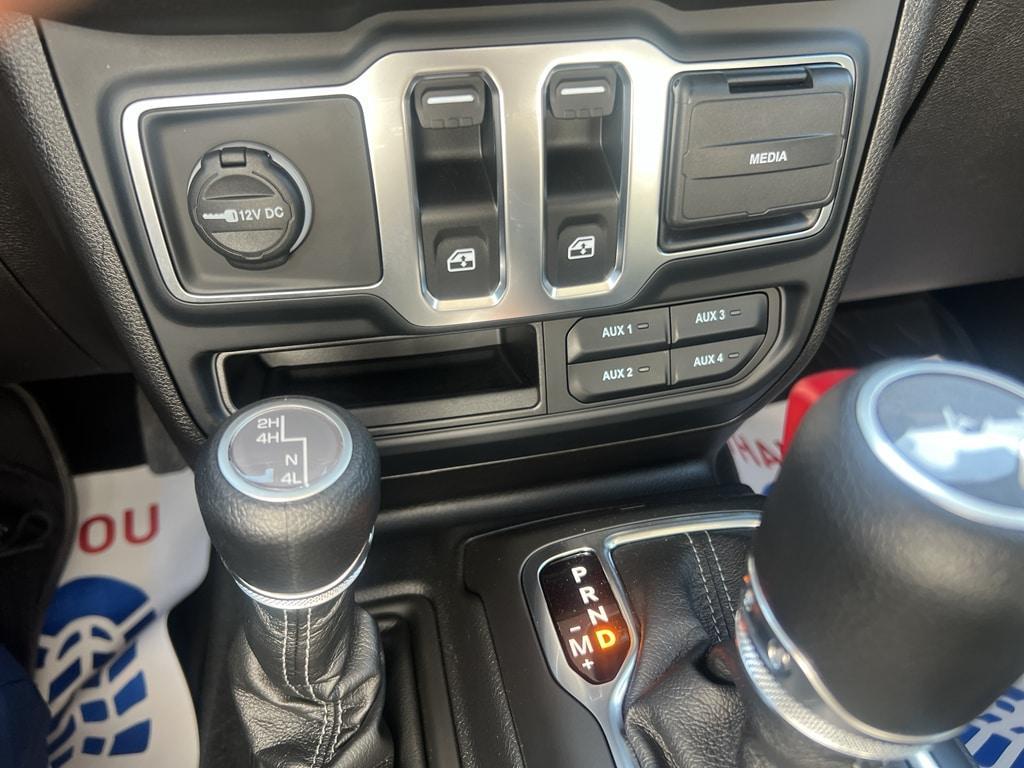 new 2025 Jeep Wrangler car, priced at $40,253