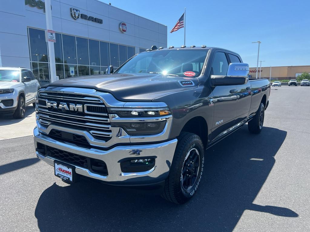 new 2025 Ram 3500 car, priced at $80,660
