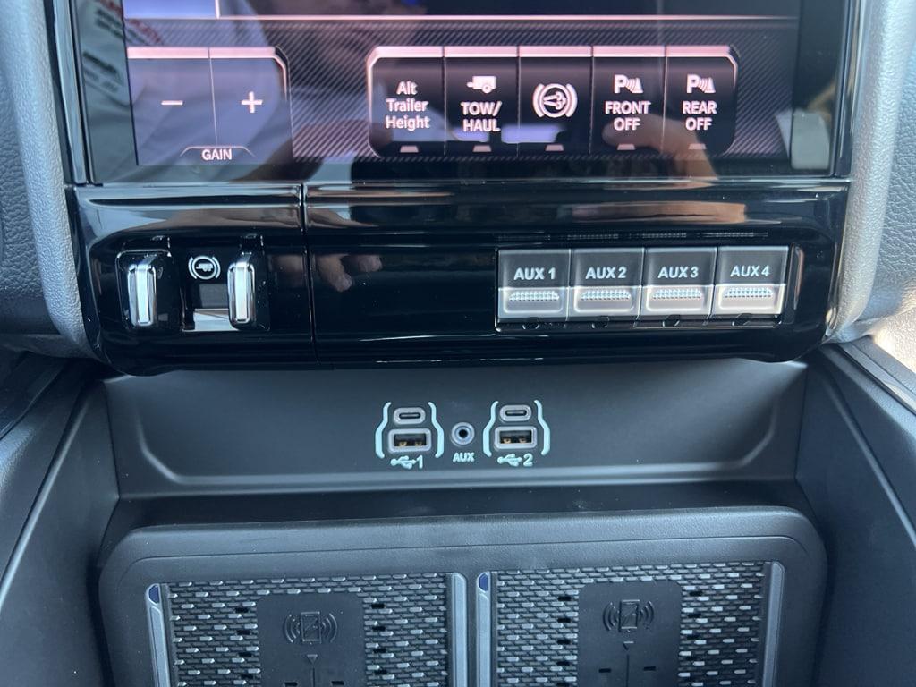 new 2025 Ram 3500 car, priced at $80,660
