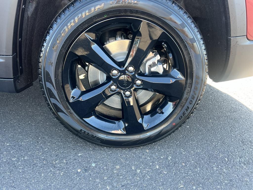 new 2025 Jeep Grand Cherokee L car, priced at $54,577