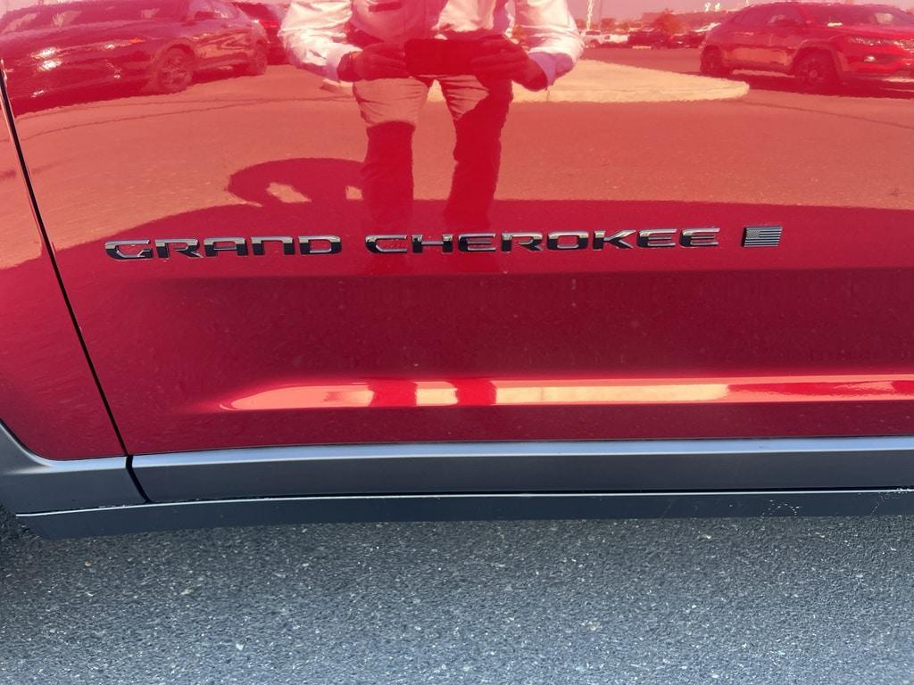 new 2025 Jeep Grand Cherokee L car, priced at $54,577