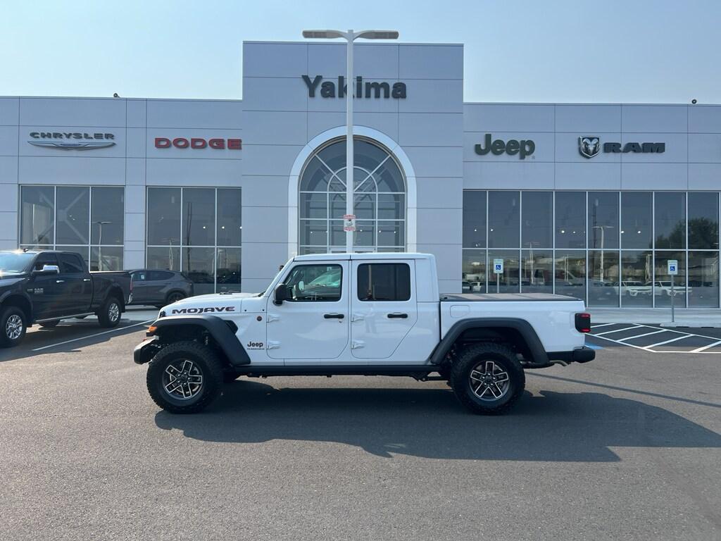 new 2025 Jeep Gladiator car, priced at $53,059