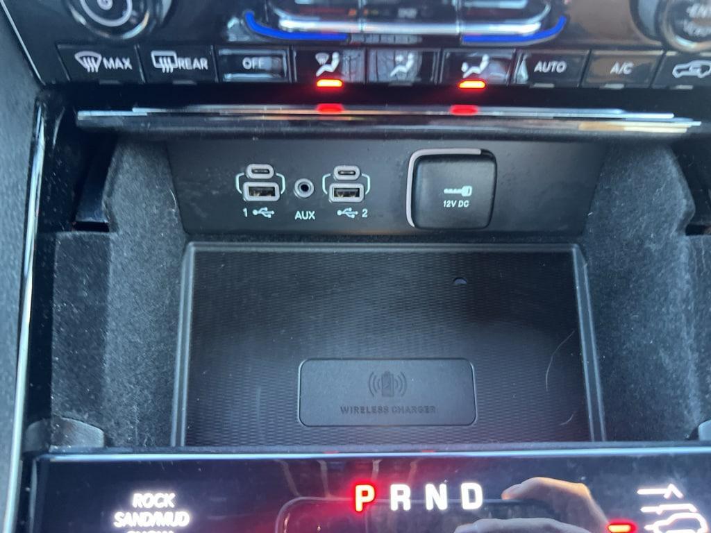 used 2022 Jeep Grand Cherokee car, priced at $35,999