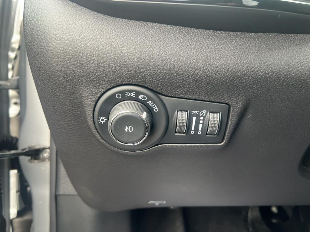 new 2025 Jeep Compass car, priced at $29,595