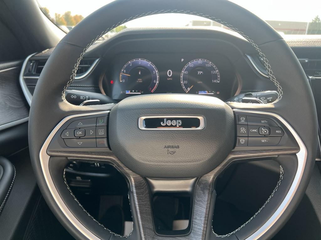 new 2025 Jeep Grand Cherokee car, priced at $47,881