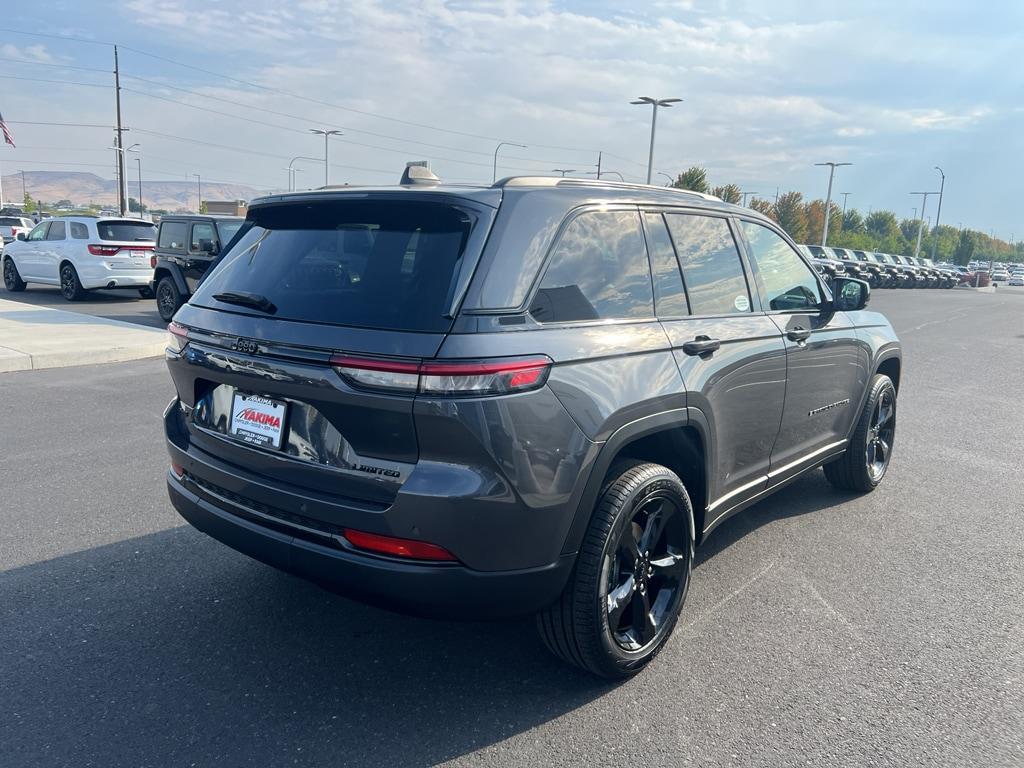 new 2025 Jeep Grand Cherokee car, priced at $47,881